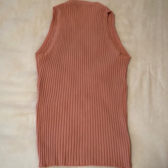 Y2K feminine Ribbed pink halter top - Picture 4 of 4
